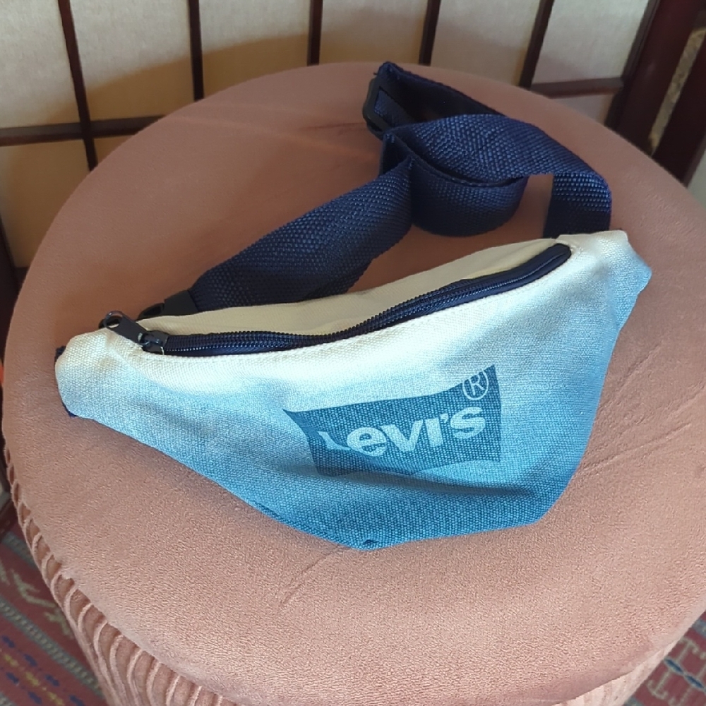 Levi's Fanny Pack